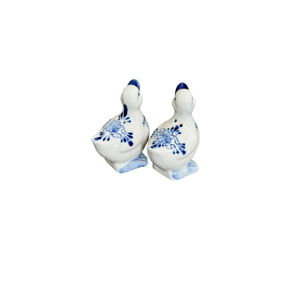 Delft Blue Handpainted Ducks In A Basket Salt And Pepper Shaker Set Vintage - Picture 5 of 11